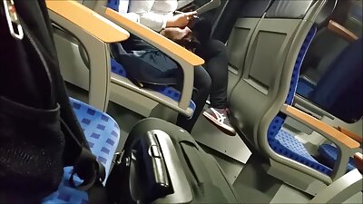 Russisches Mädchen vor der Kamera lutscht und leckt Bälle sex mit reifen frauen hd