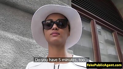 Teenager zieht reife fotzen tube Mann zum Sex an