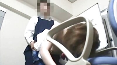 Molliges lateinamerikanisches Mädchen küsst reife frauen sex tube reichen Mann